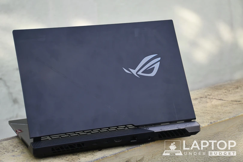 2022 Asus ROG Strix Scar 15 G533 design from the back