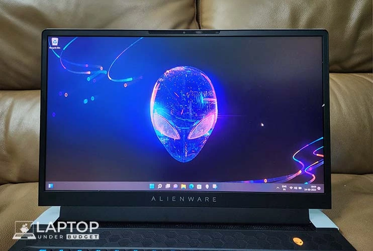 15.6-inch full HD 360Hz display with 1ms response time