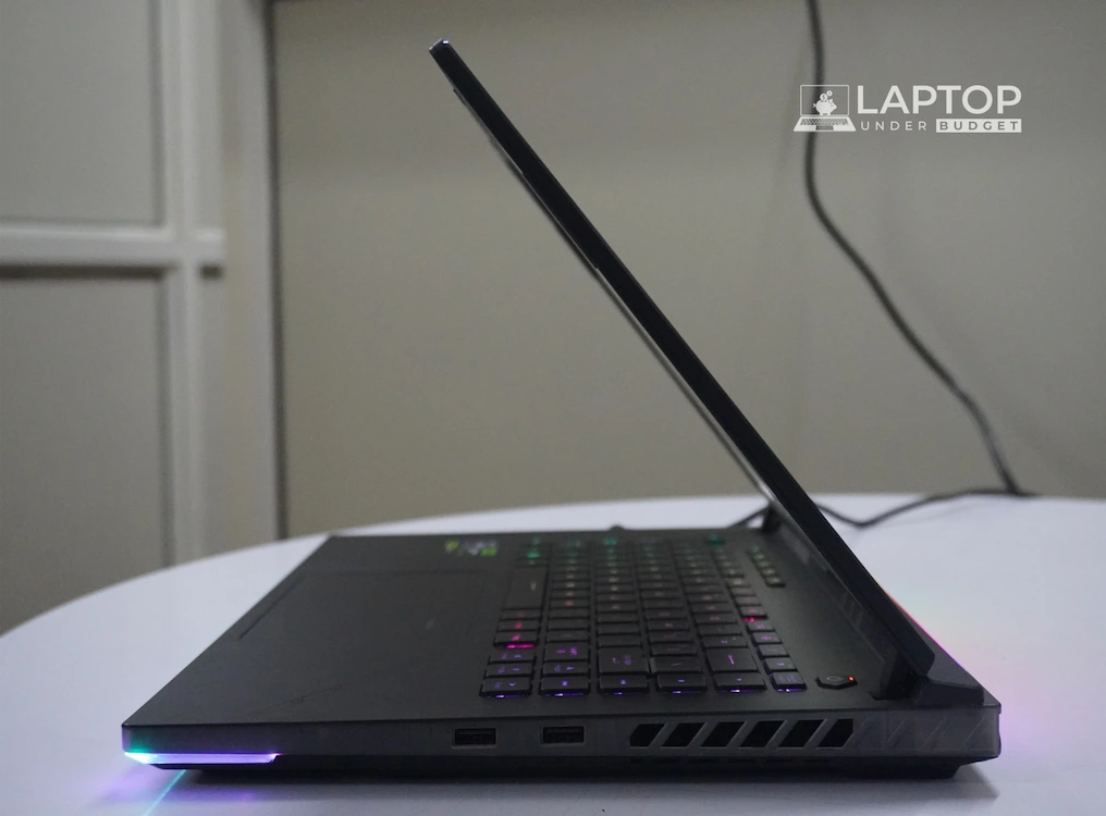 2023 Asus ROG Strix Scar 16 Gaming Laptop Side Profile
